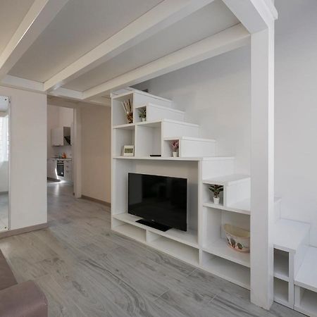I Host Apartment - Neera 22 Milan Luaran gambar