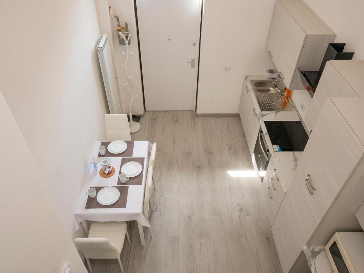 I Host Apartment - Neera 22 Milan Luaran gambar