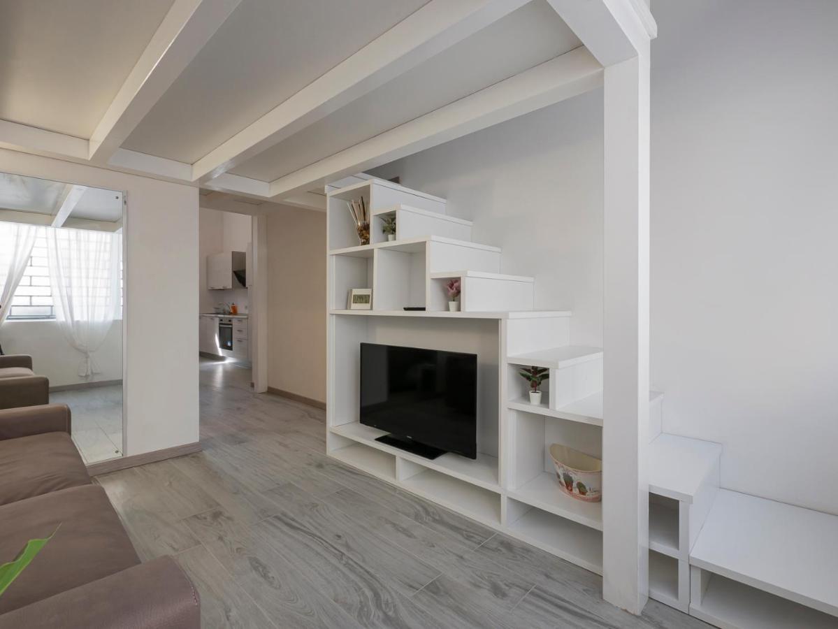 I Host Apartment - Neera 22 Milan Luaran gambar